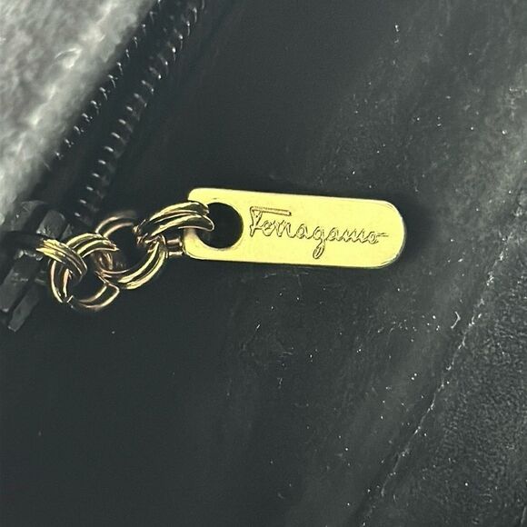 Salvatore Ferragamo Black Suede Purse Shoulder Bag Clutch Vintage Italy - Picture 10 of 14